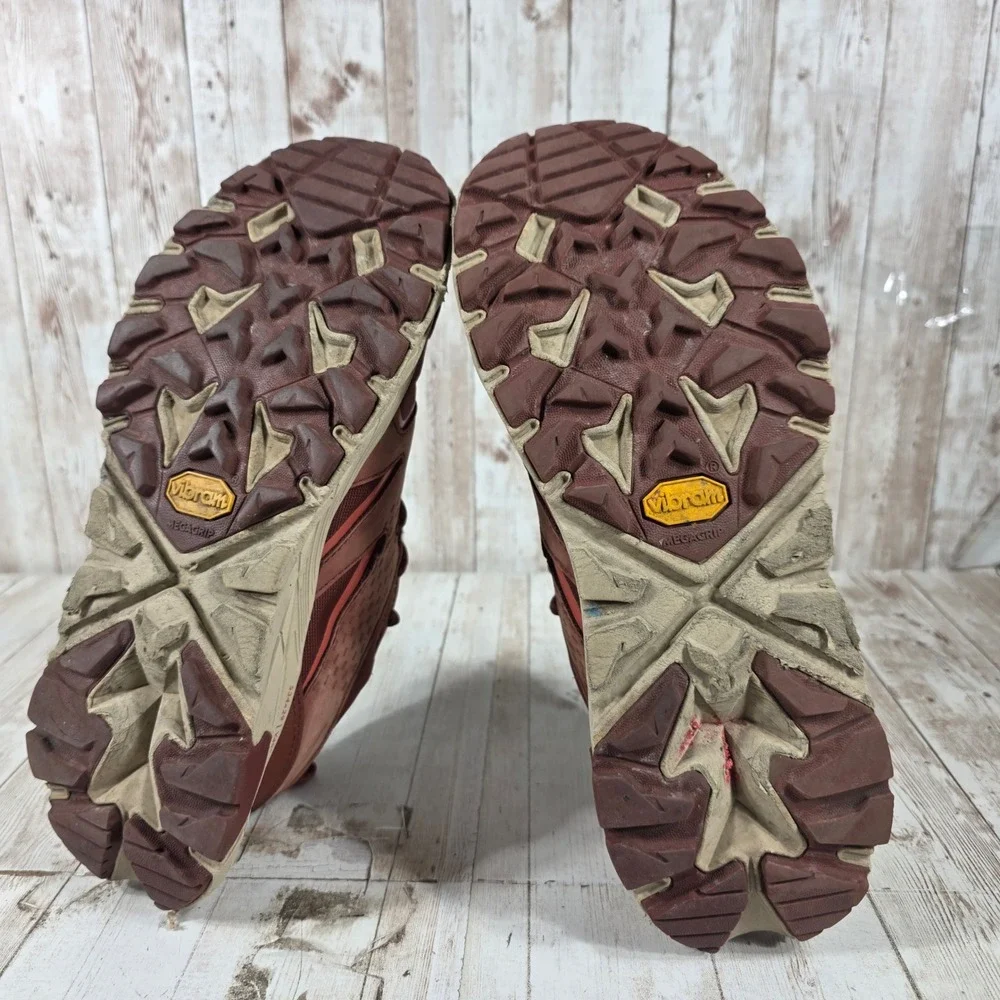 Hoka One One anacapa low
